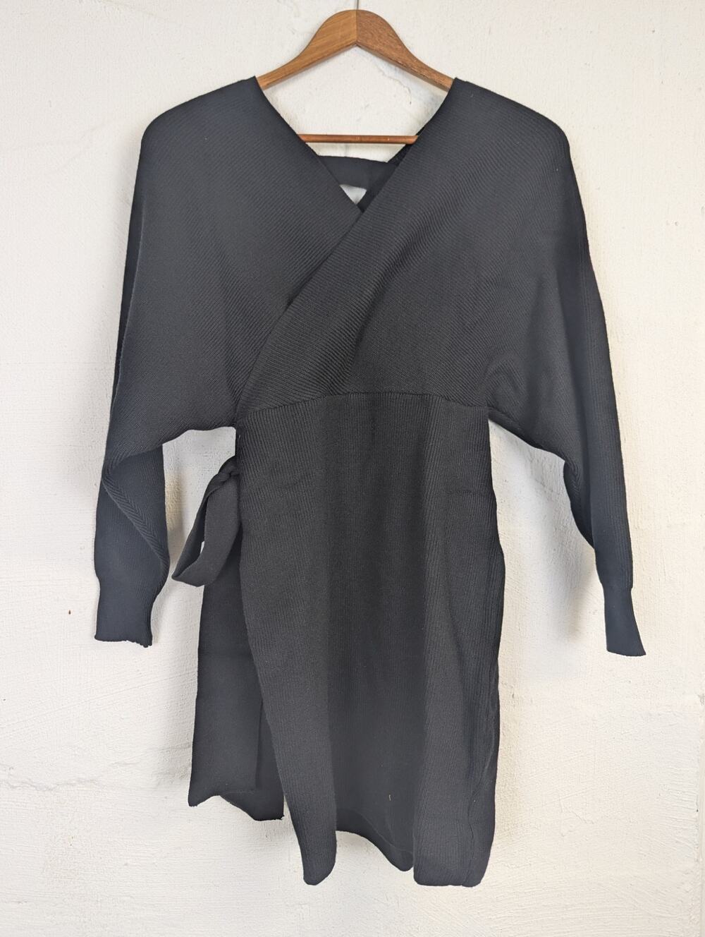 Halara Crossover V Neck Batwing Long Sleeve Belted Mini Sweater Dress Small